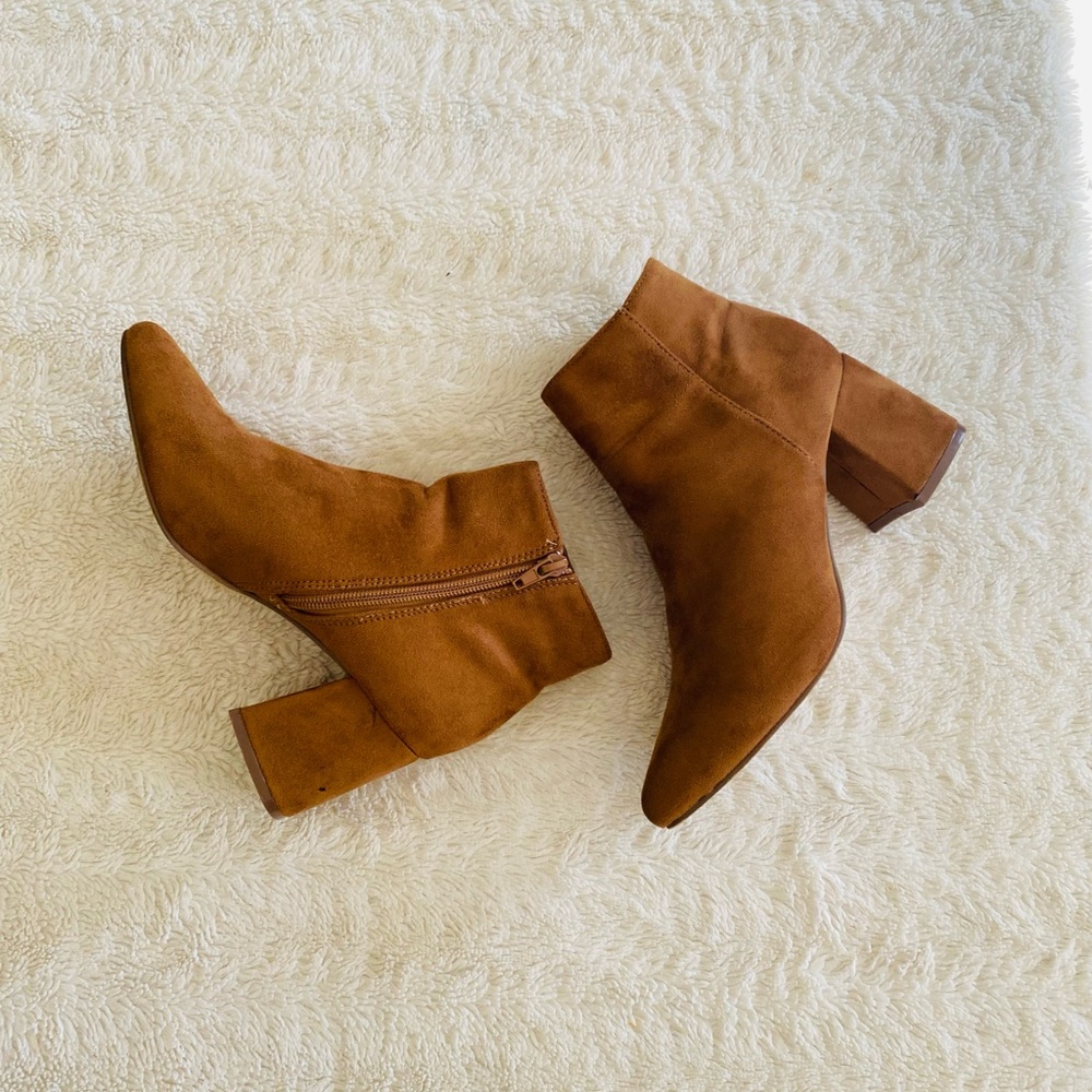 Camel Boots bought from DressUp (Size 6)